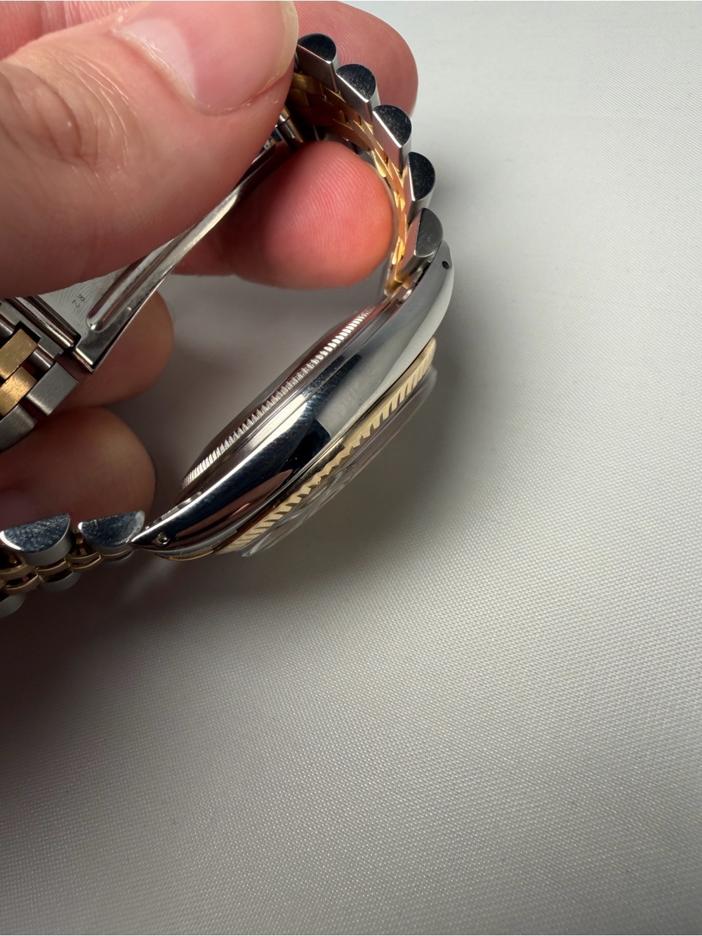 Rolex Datejust 36mm 16013 Jubilee Two Tone 18k Gold Steel Champagne Dial 1978 - Picture 5 of 14